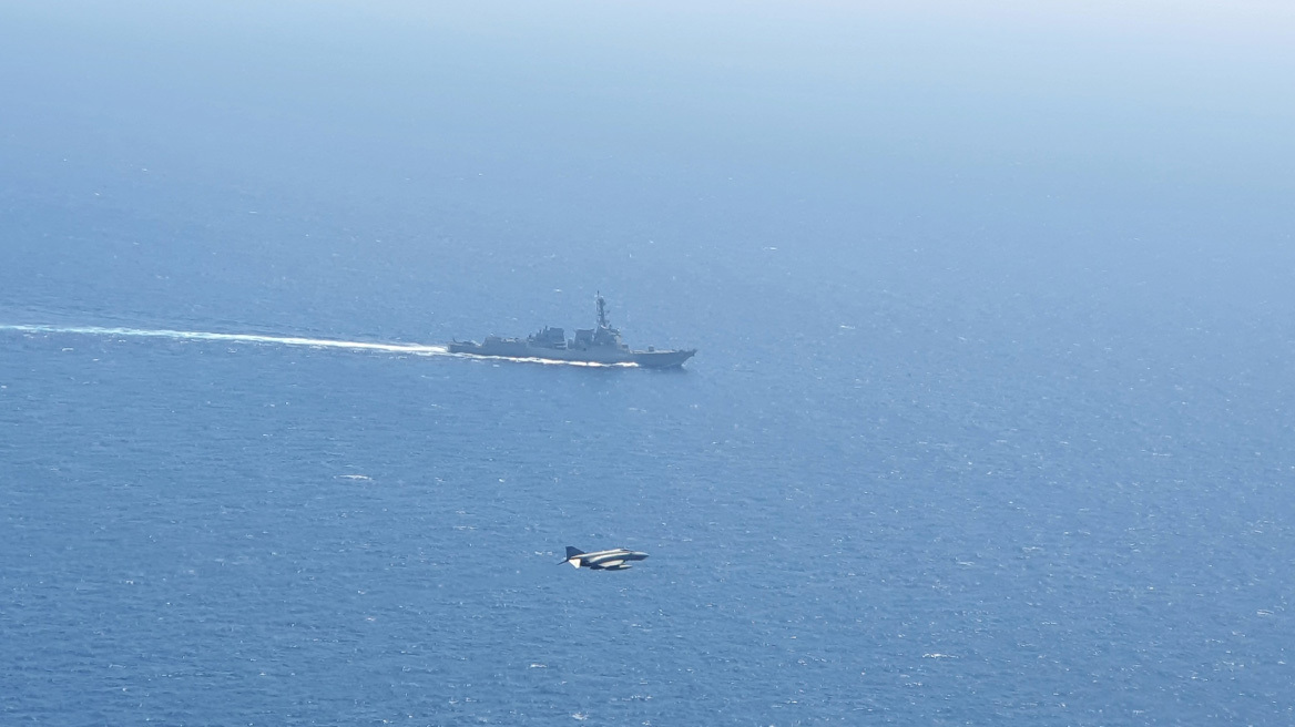 Συνεκπαίδευση υποβρυχίου και αεροσκαφών της Πολεμικής Αεροπορίας με ΝΑΤΟϊκές δυνάμεις