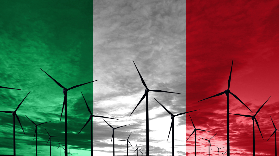 La Repubblica: Η κυβέρνηση Ντράγκι θα συμβουλεύσει τους Ιταλούς πότε να βάζουν πλυντήριο και να κάνουν ντους 