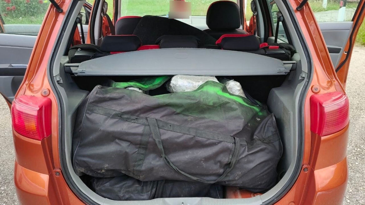 Κοζάνη: Μπλόκο σε φορτίο με πάνω από 52 κιλά κάνναβης