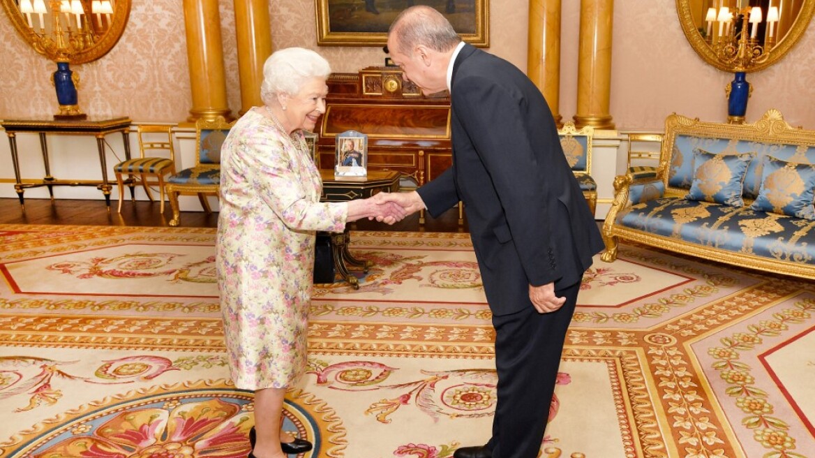 Πέθανε η βασίλισσα Ελισάβετ: Ο Ερντογάν εκφράζει τη «θλίψη» του