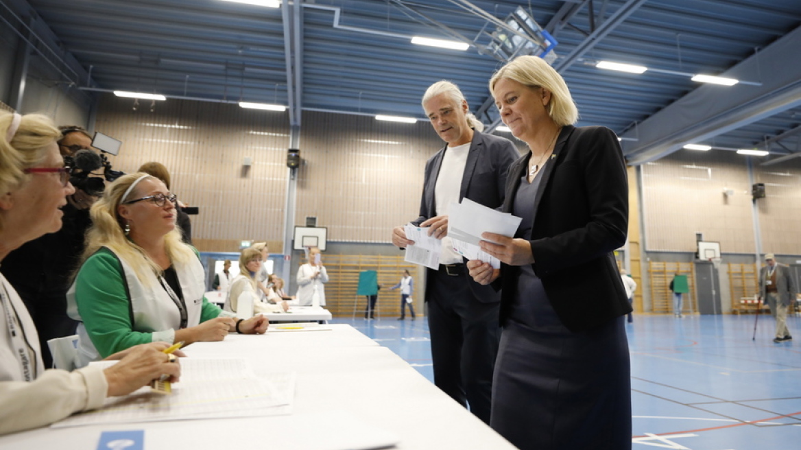 Σουηδία: Νέα κυβερνητική θητεία για τη Μαγνταλένα Άντερσον δείχνουν τα exit polls