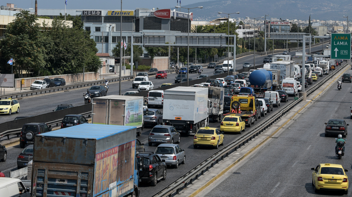 Κίνηση στους δρόμους: Μποτιλιάρισμα σε Κηφισίας και Κηφισό - Δείτε πού έχει κίνηση τώρα 
