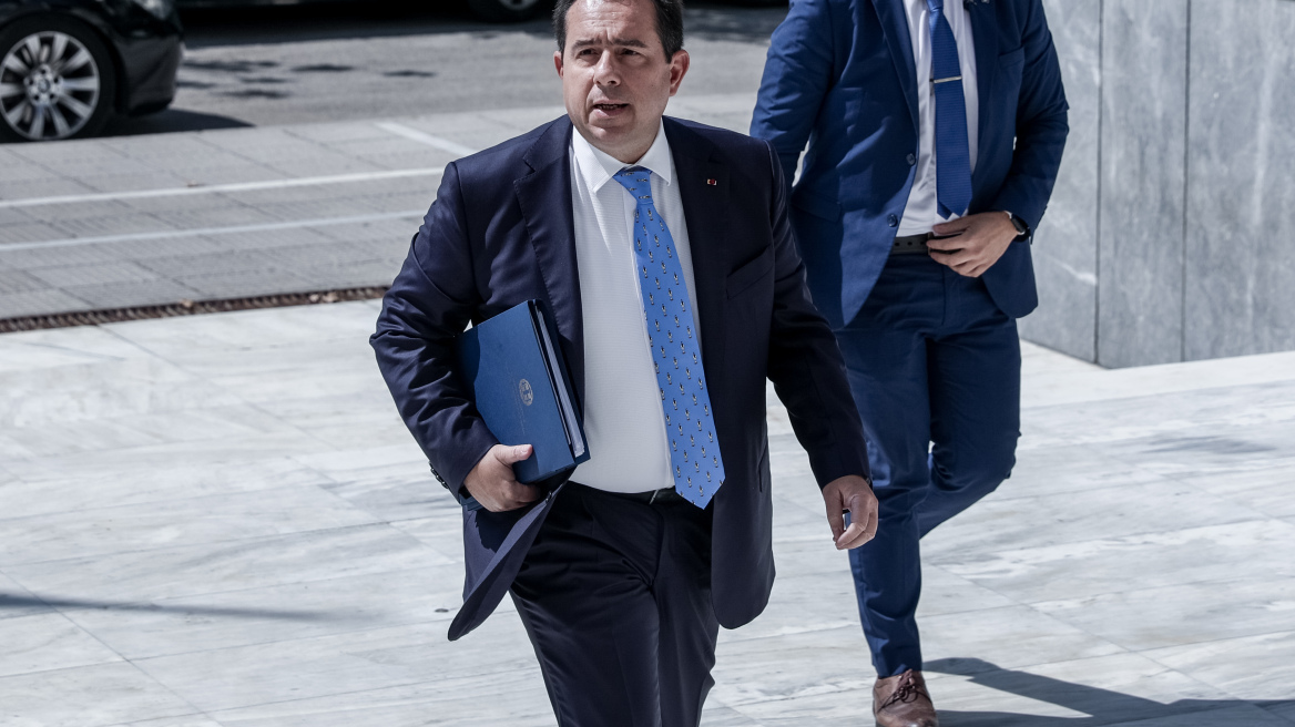 Μηταράκης: Γνωστός καθηγητής τον «απείλησε» μέσω email - «Απαρίθμησε τις γνωριμίες του, πόσο κρίμα»