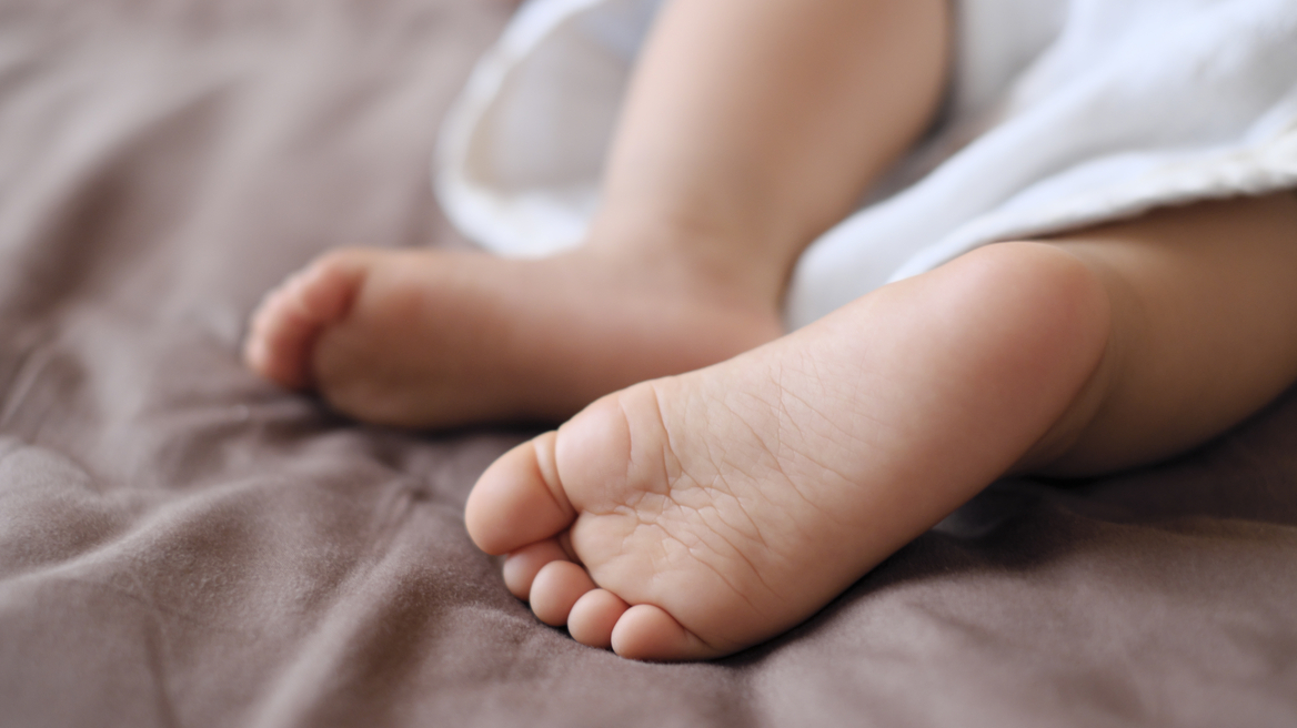 Τραγωδία στην Εύβοια: Μωρό 12 μηνών βρέθηκε νεκρό από ηλεκτροπληξία