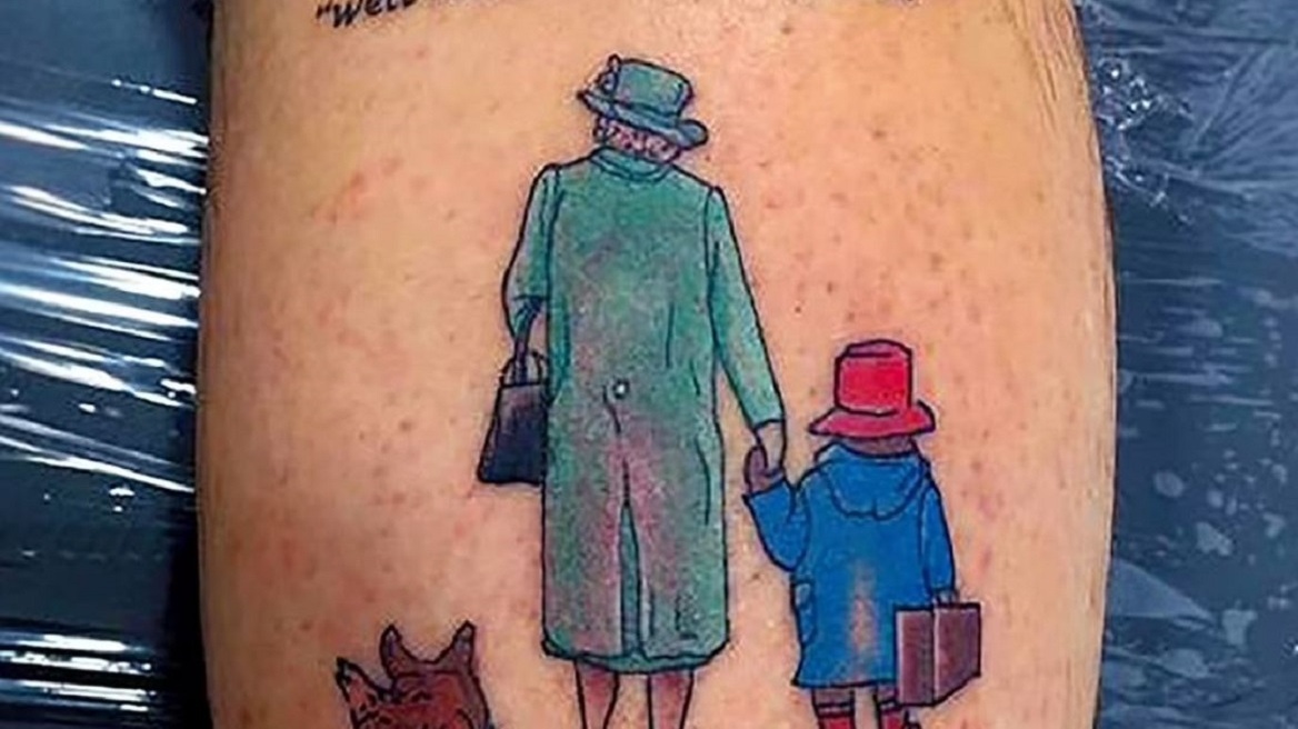 Βασίλισσα Ελισάβετ: Φρενίτιδα στη Μεγάλη Βρετανία - Κάνουν τατουάζ με το πρόσωπό της