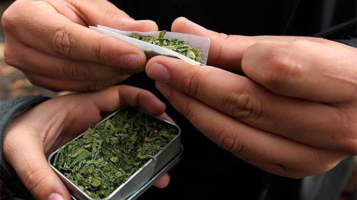 Βόλος: «Ξινή» η εκδρομή για τέσσερις ηλικιωμένους - Πιάστηκαν με χασίς