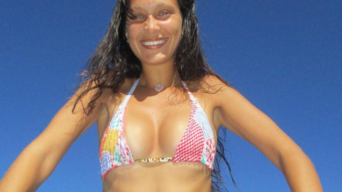 Μπέλα Χαντίντ: Με χτένισμα που παραπέμπει στη δεκαετία του '80