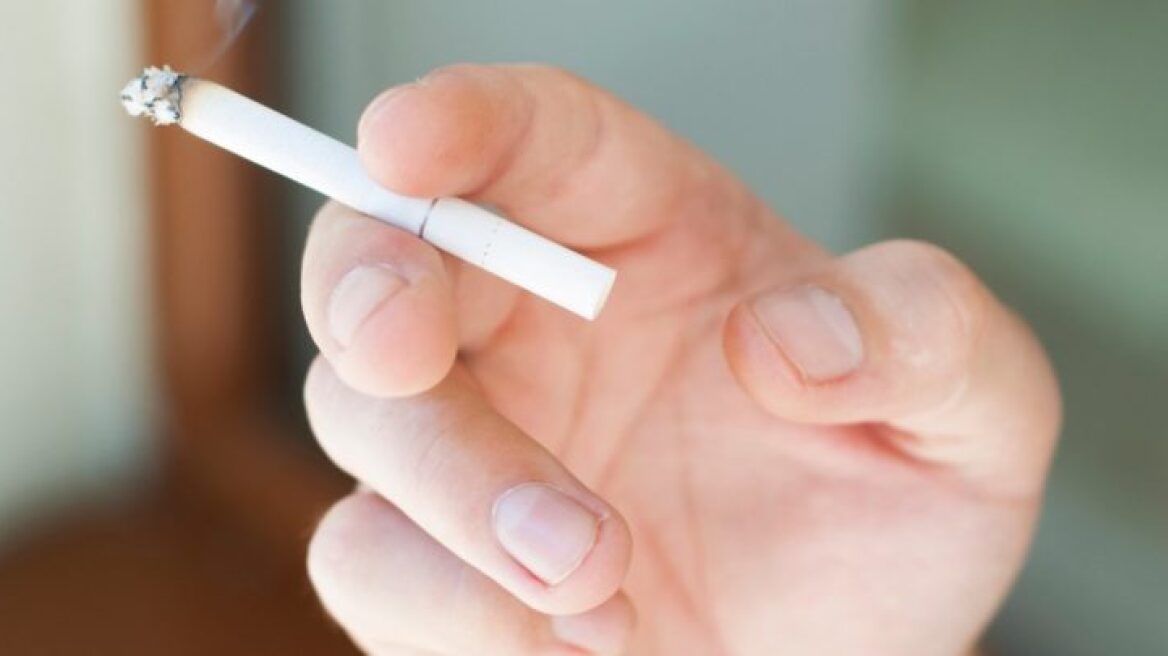 Σάλος στη Λάρισα: 16χρονος έσβησε τσιγάρο στο πόδι 15χρονης επειδή τον απέρριψε ερωτικά