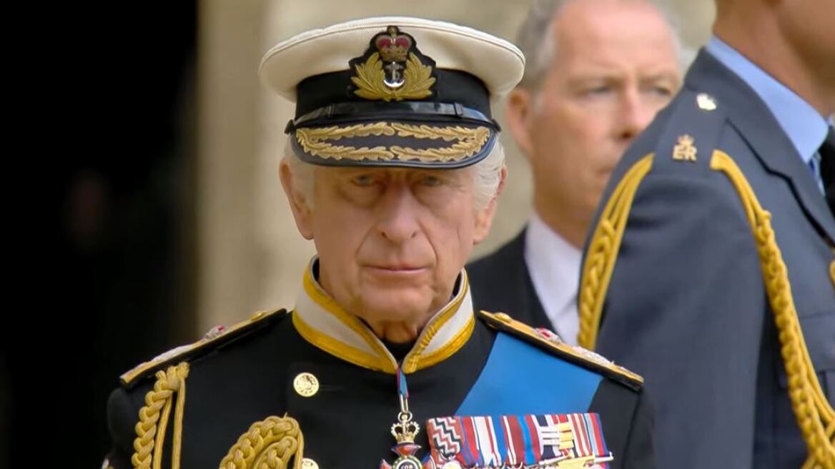 Bloomberg: Η επικρατέστερη ημερομηνία για τη στέψη του βασιλιά Καρόλου - Οι τελευταίες πληροφορίες