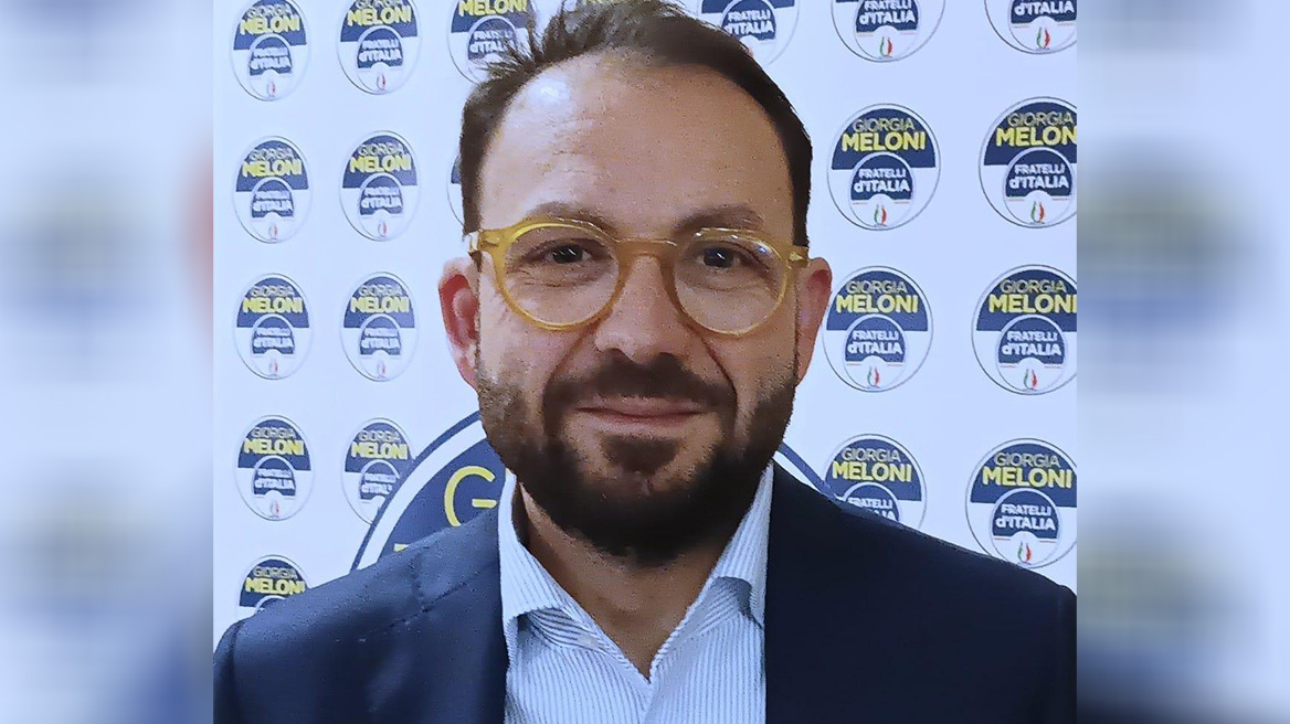  Υποψήφιος των Αδελφών της Ιταλίας υμνούσε τον Χίτλερ και τον Πούτιν - Παύθηκε από τα καθήκοντά του, λέει η άκρα δεξιά