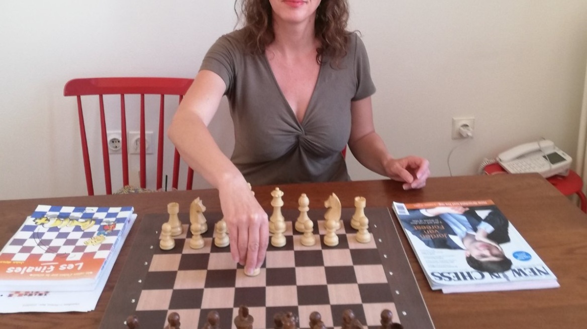 Η Ελληνίδα σκακίστρια που ήρθε ισοπαλία με τον Κασπάροφ στο Marie Claire: «Η ζωή είναι μια παρτίδα σκάκι»