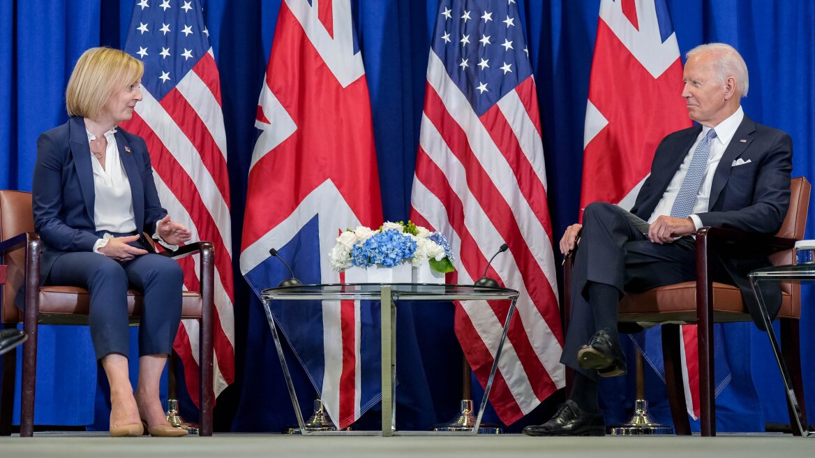 Μπάιντεν και Τρας συμφωνούν για την περαιτέρω ενίσχυση της Ουκρανίας