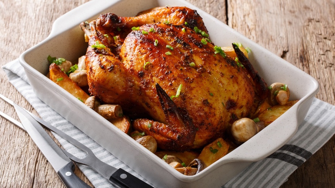 Κοτόπουλο στον φούρνο: πώς οι σεφ το αναβαθμίζουν γευστικά