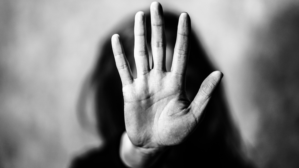 Λίνδος: Αγγλίδα τουρίστρια κατήγγειλε ασέλγεια μέσα σε ταξί