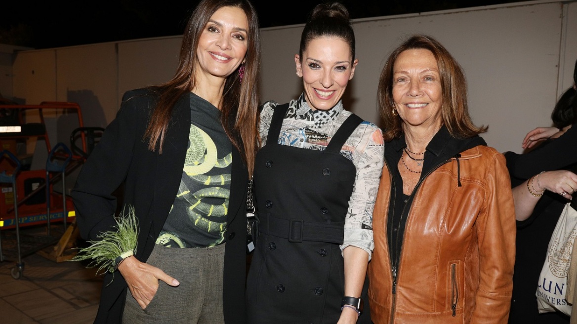 Κατερίνα Λέχου και Αθηνά Μαξίμου φωτογραφίζονται στο Ηρώδειο