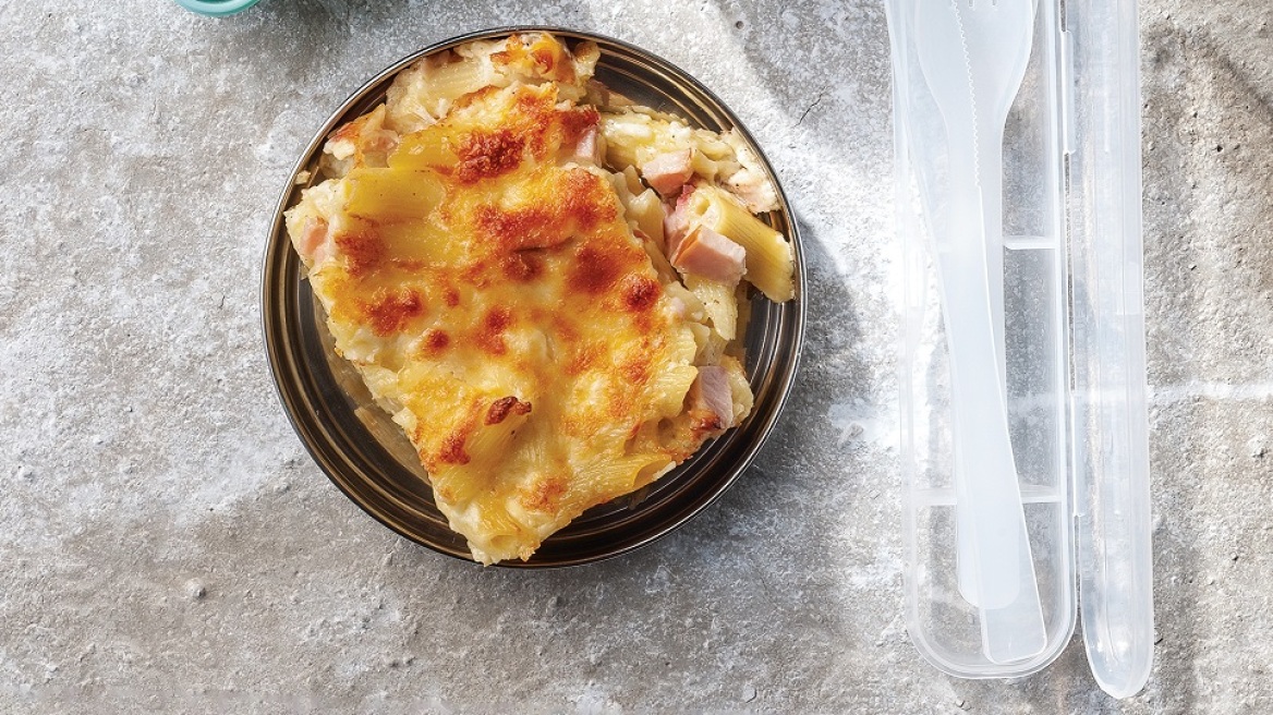 Πέννες με γαλοπούλα, τυρί και κρέμα γάλακτος