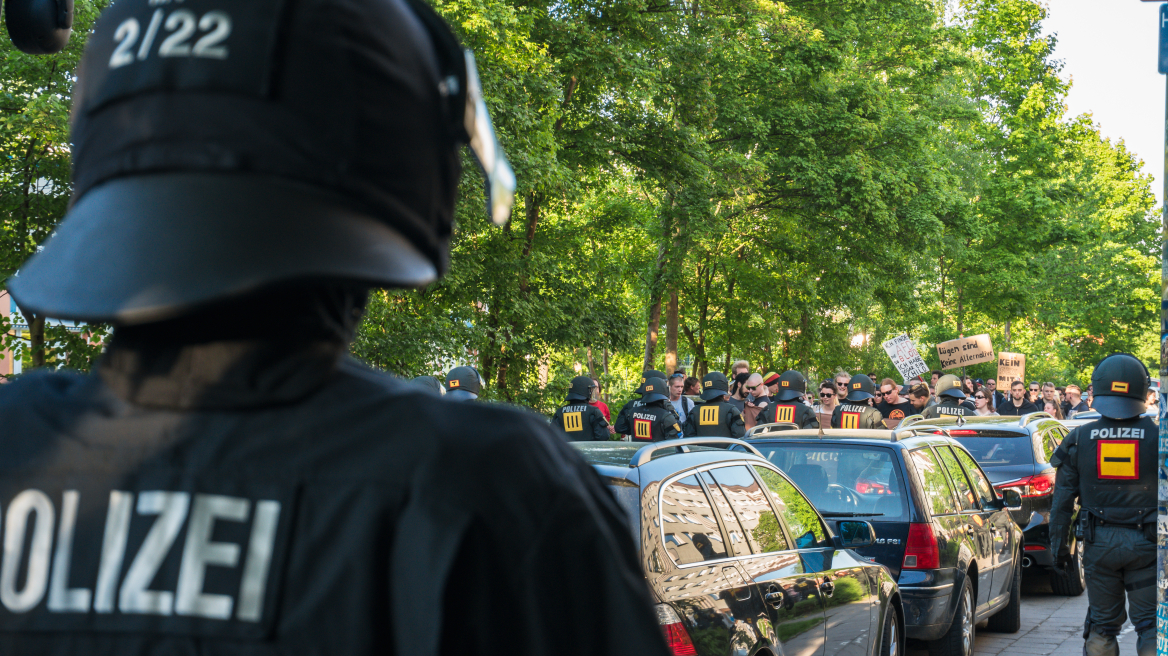 Γερμανία: Άνοδο του ακροδεξιού AfD δείχνει νέα δημοσκόπηση