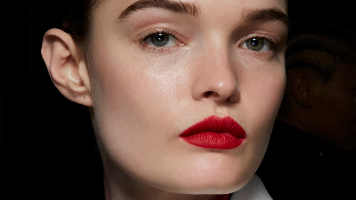 Concealer: Όλα όσα πρέπει να ξέρετε για να επιλέξετε το σωστό