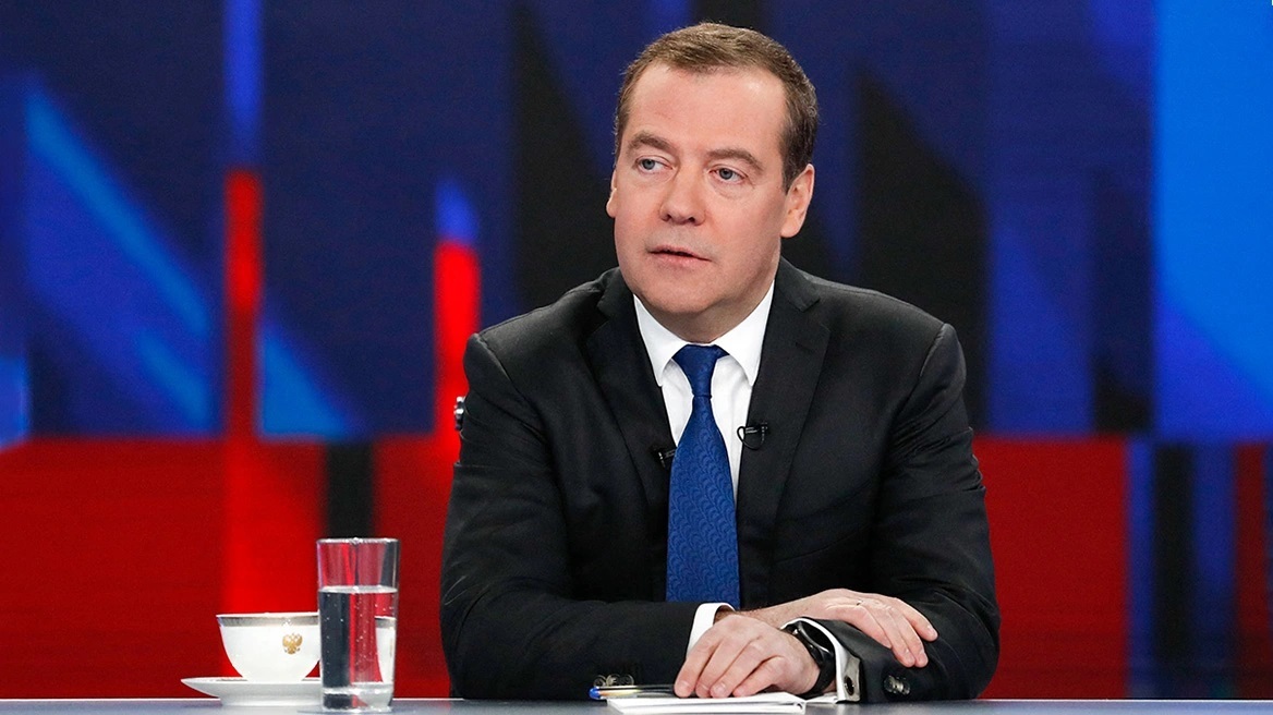 Ουκρανία: Τα σημερινά πυραυλικά πλήγματα ήταν μόνο  η αρχή, λέει ο Μεντβέντεφ