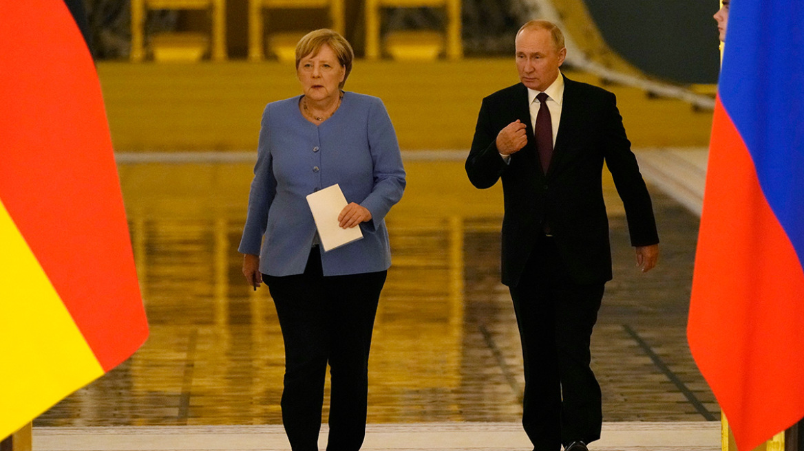 Παραδοχή από τη Μέρκελ: Στο τέλος της θητείας μου δεν μπορούσα να επιβληθώ στον Πούτιν