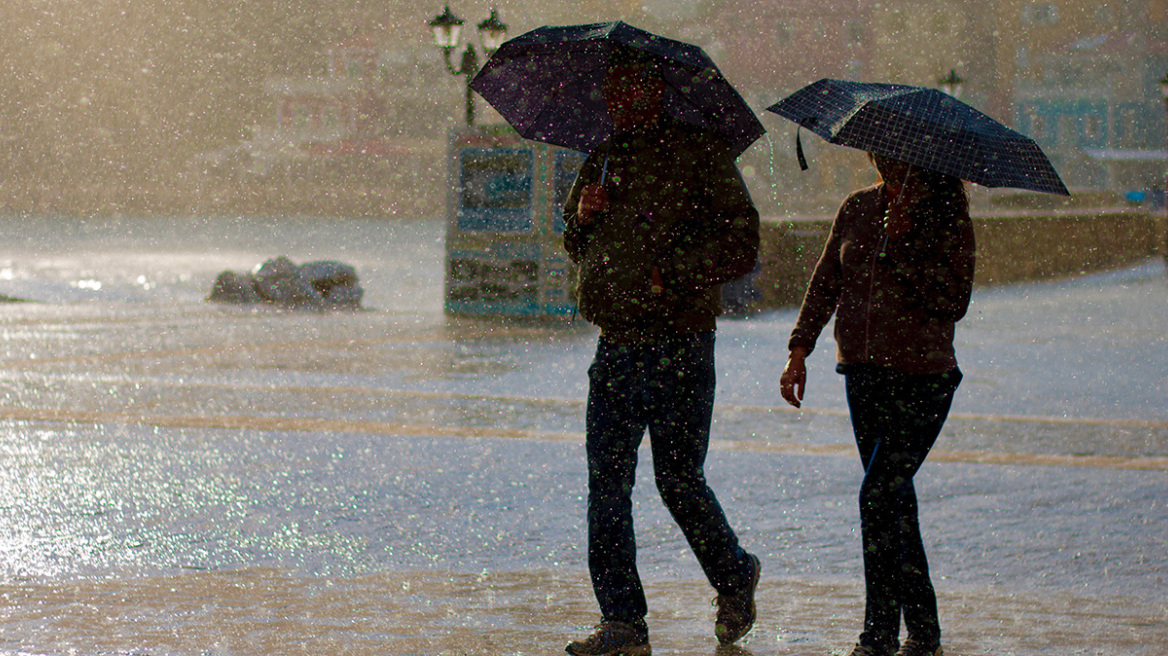 Καιρός: Βροχές αύριο σε Βόρεια Ελλάδα, Σποράδες και Εύβοια - Πέφτει κι άλλο η θερμοκρασία