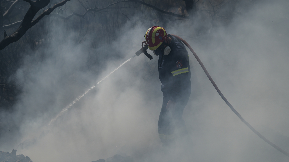 Κόρινθος: Οριοθετημένη η φωτιά στην περιοχή Καίσαρι