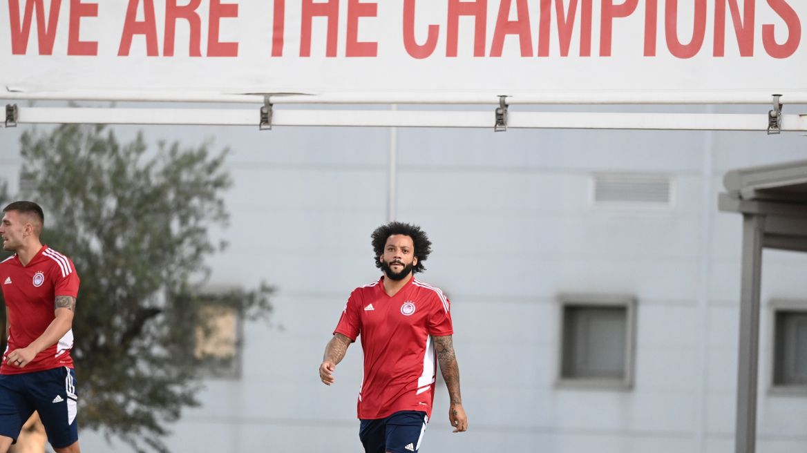 Η ΟΥΕΦΑ αποθέωσε τον Μαρσέλο πριν το Ολυμπιακός - Καραμπάγκ 