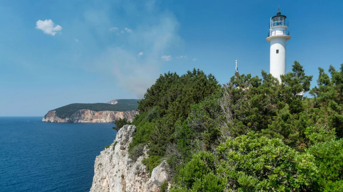 Long weekend στη Λευκάδα: Μία μαγευτική διαδρομή στο νησί όπου φτάνετε οδικώς