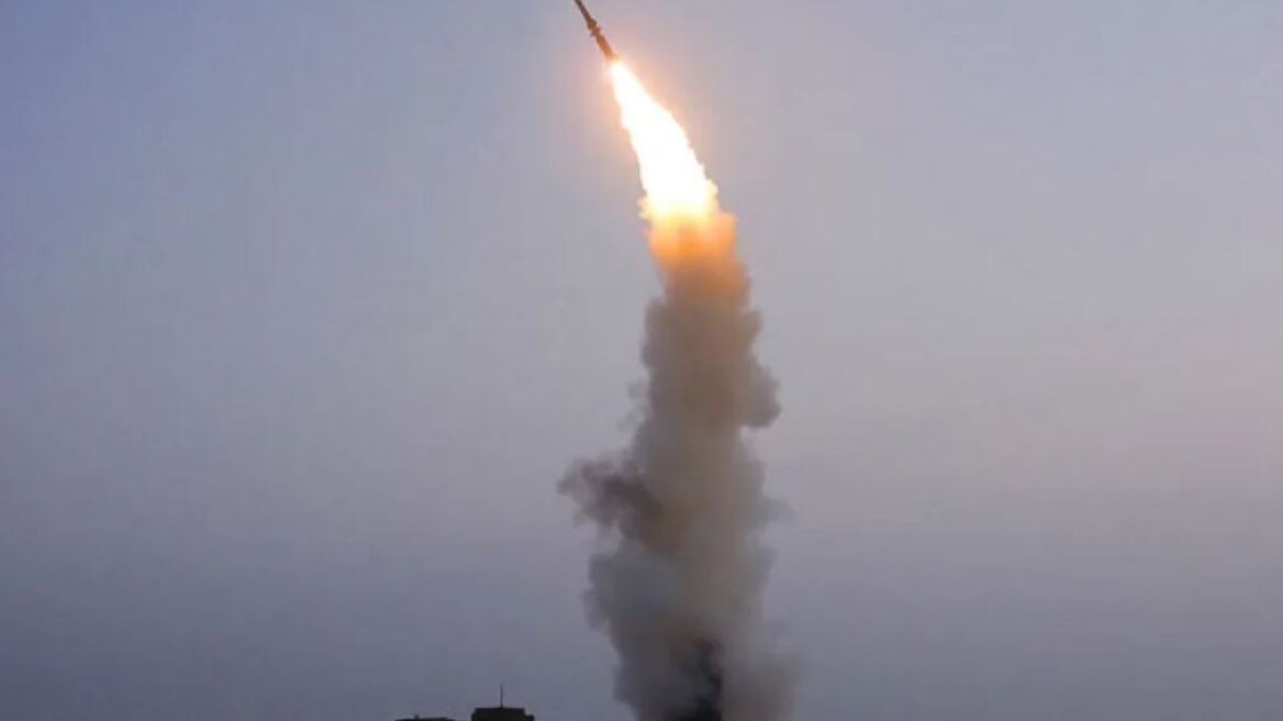 Βόρεια Κορέα: Δύο οι βαλλιστικοί πύραυλοι που εκτόξευσε