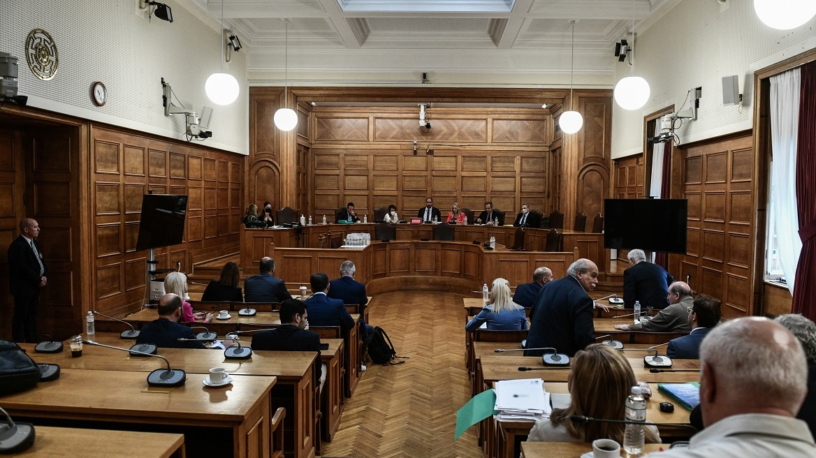 Εξεταστική: Πέντε πορίσματα για την υπόθεση των παρακολουθήσεων - Τι λέει η κυβέρνηση και τα κόμματα της αντιπολίτευσης