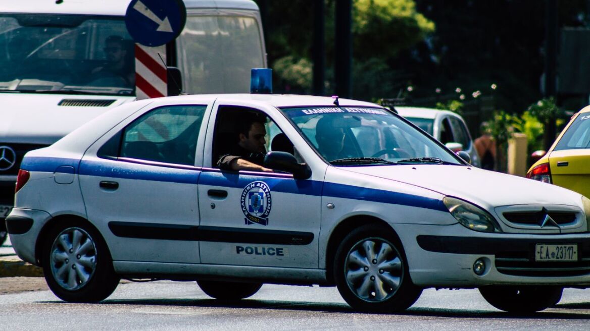Καλλιθέα: Σκότωσε με μπουνιά 76χρονο, επειδή του είπε να μην κολυμπάει εκεί που ψάρευε!