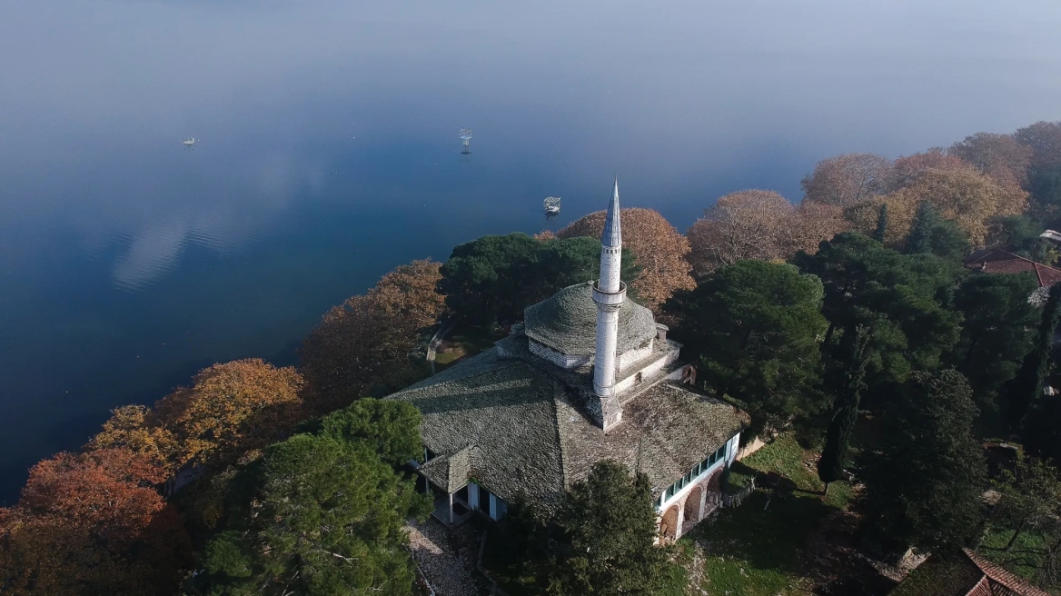 «Χαμένες πόλεις, κρυμμένα μοναστήρια και σπήλαια» – Tαξιδεύοντας γύρω από την λίμνη των Ιωαννίνων