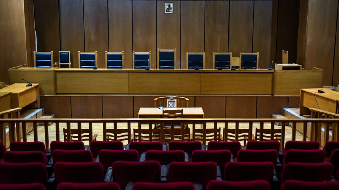 Ανήσυχοι οι δικαστές για την προσπάθεια εμπλοκής της Δικαιοσύνης στην πολιτική