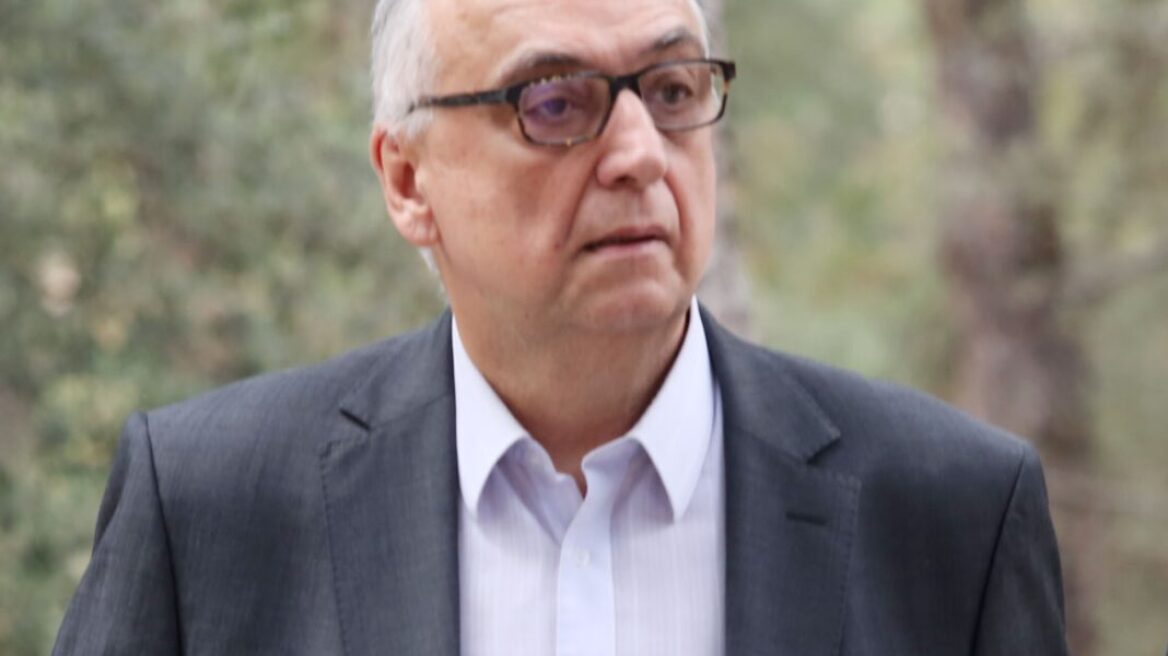 Δημήτρης Σούρας: Θύμα κλοπής από την οικιακή του βοηθό