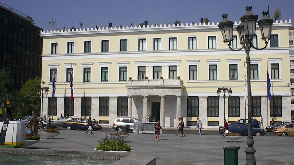 Προσλήψεις 63 υπαλλήλων στο δήμο Αθηναίων - Ποιους αφορά 