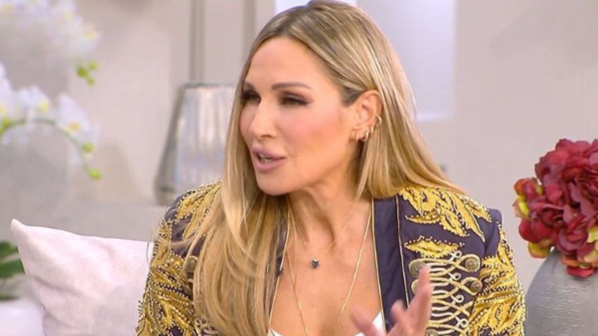 Ελένη Πετρουλάκη: «Η γυναίκα έχει αλλάξει νοοτροπία, αλλά η εμμηνόπαυση παραμένει θέμα ταμπού»