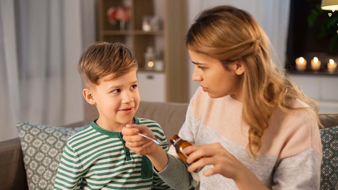 Γονείς: Μην κρατάτε τα ληγμένα φάρμακα στο σπίτι