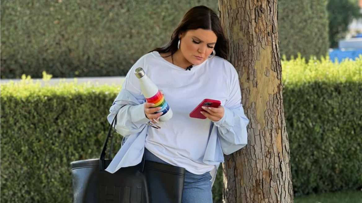 Ξέσπασε η Δανάη Μπάρκα για γκέι ζευγάρι στην Αρμενία: «Σκοτώνουμε νέα παιδιά επειδή ερωτεύτηκαν»