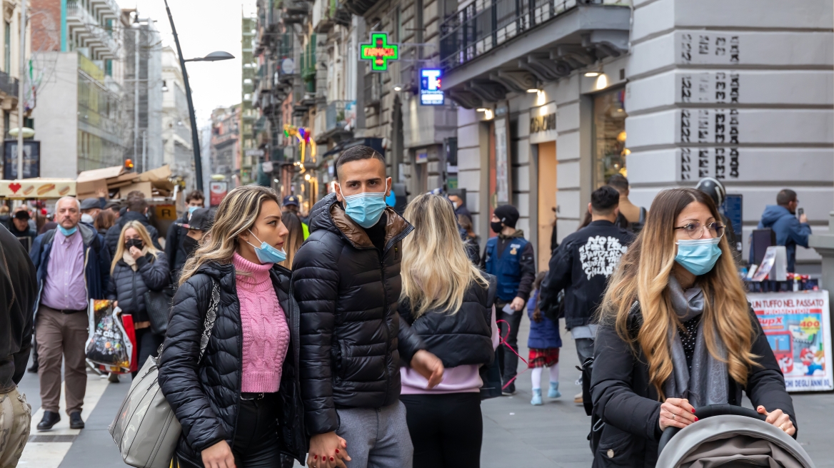 Ιταλία - κορωνοϊός: Η κυβέρνηση της Μελόνι αποφάσισε να χαλαρώσει όλα τα μέτρα πρόληψης