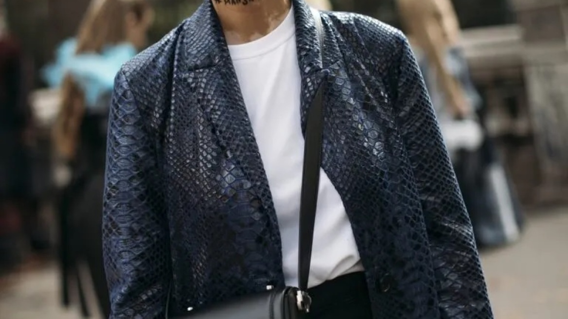 Crossbody τσάντες: Οι chic σύμμαχοι του καθημερινού στυλ