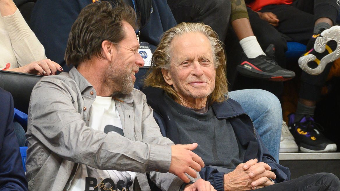  Μάικλ Ντάγκλας:Το νέο λουκ στα μαλλιά του - Δείτε  Φωτογραφίες