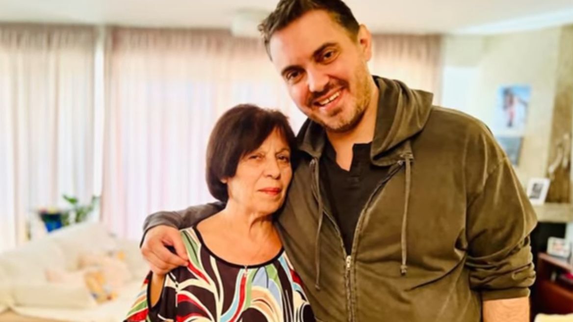 Μιχάλης Χατζηγιάννης: Ο τραγουδιστής γιόρτασε τα γενέθλιά του στην Κύπρο μετά από 24 χρόνια