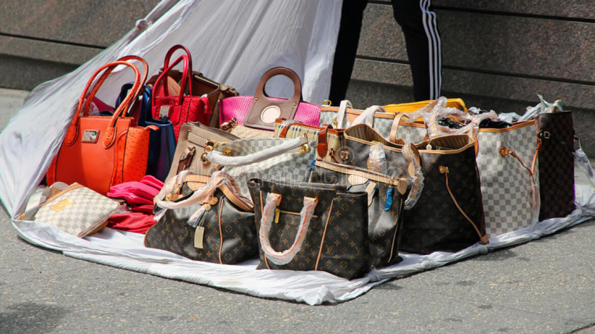 Κίνα: Οι αρχές κατέστρεψαν 3.000 τόνους από «μαϊμού» προϊόντα αξίας 69 εκατ. δολαρίων