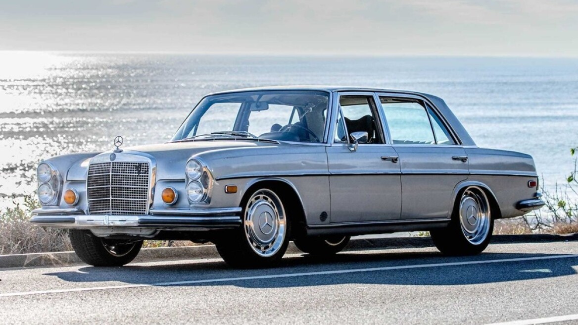 Το μυστικό της κλασικής Mercedes 300 SEL