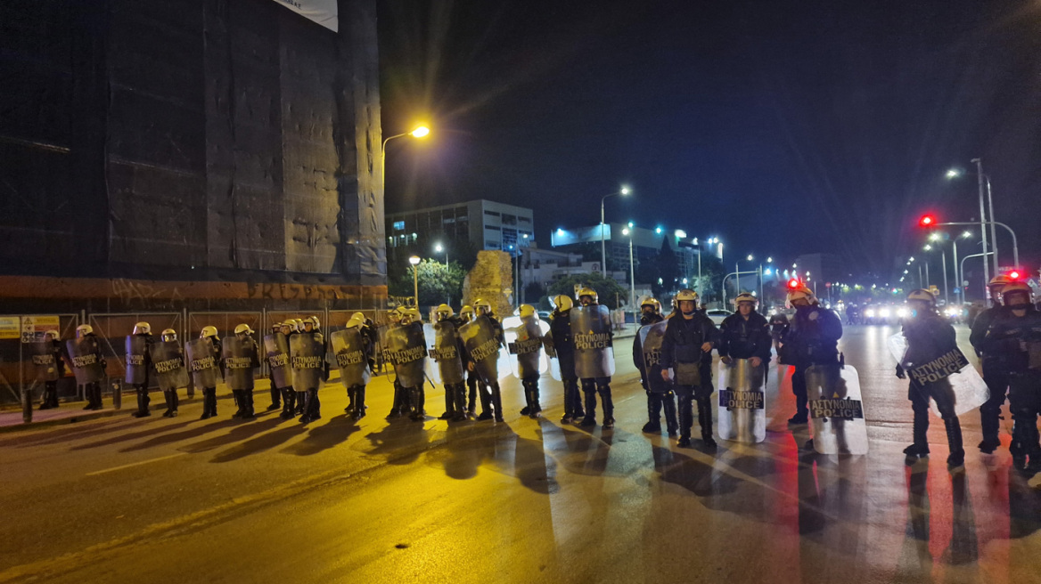 Θεσσαλονίκη: Νέα πορεία αναρχικών μετά τα σοβαρά επεισόδια - Δείτε βίντεο