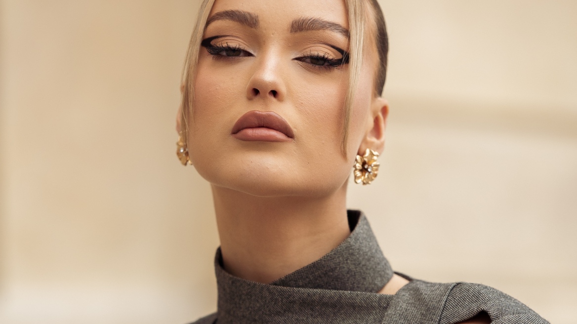 Με αυτό το τρικ θα εφαρμόζετε πάντα τέλεια το eyeliner