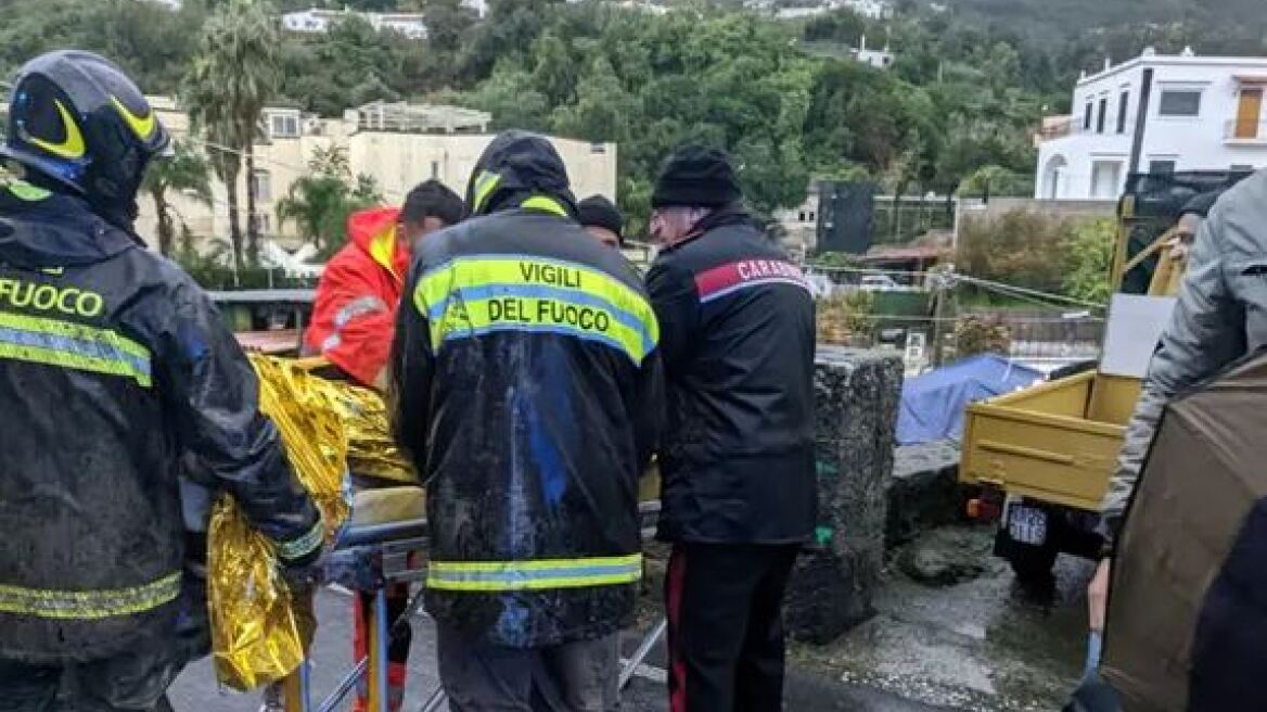 Ιταλία: «Ζήσαμε τραγωδία» - Το μήνυμα της Πολιτικής Προστασίας για τις ζωές που χάθηκαν στο νησί Ίσκια