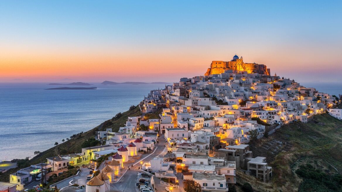 H Αστυπάλαια στα 50 μυστικά νησιά της Ευρώπης για τους Γάλλους