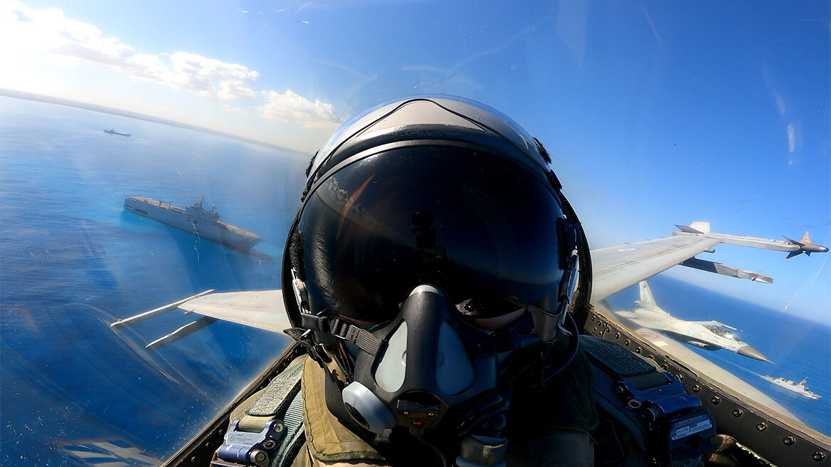 Άσκηση-μήνυμα με μαχητικά από Ελλάδα και Αίγυπτο - Δείτε φωτογραφίες