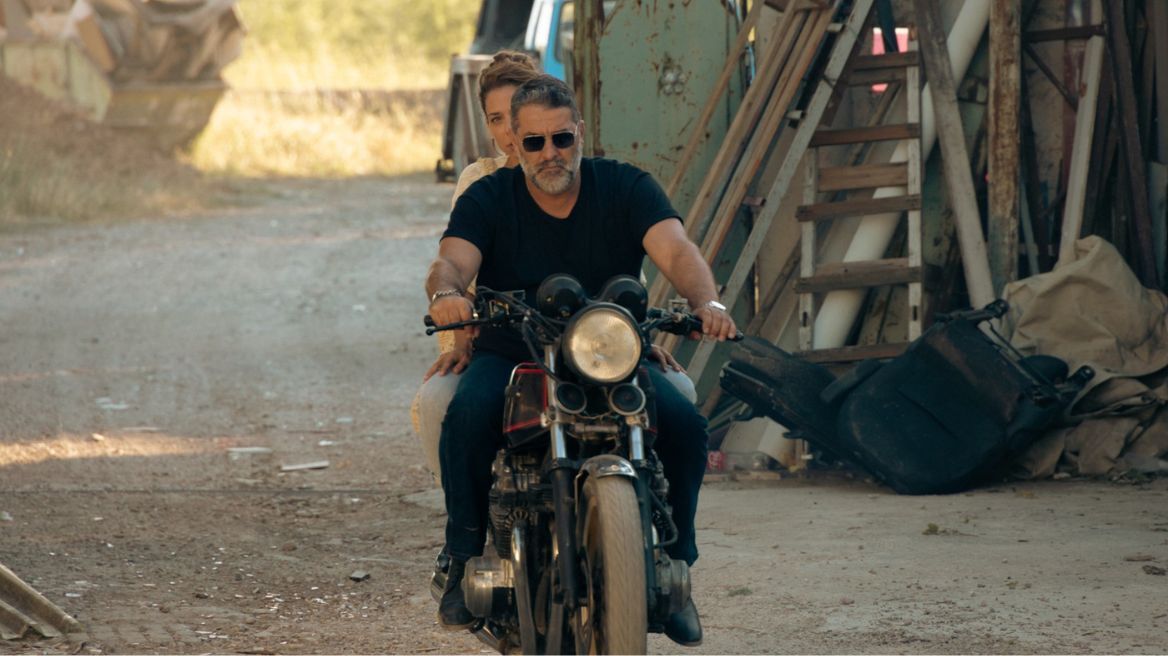 Αυτή η νύχτα μένει: Η Ζέτα και ο Στρατής περνούν όμορφες στιγμές μαζί